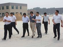 2011年6月21日，山東省社會主義學(xué)院常務(wù)副院長陸篤盛來公司參觀考察