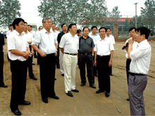 2009年8月，山東省人大副主任鮑志強蒞臨集團視察工作