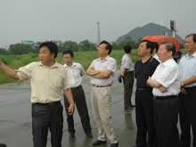 2010年8月，濟(jì)南市委常委、副市長陳先運(yùn)蒞臨集團(tuán)視察農(nóng)產(chǎn)品物流工作