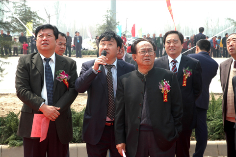 2010年4月18日，山東省原副省長林書香、聊城市長林峰海、聊城經(jīng)濟(jì)開發(fā)區(qū)黨工委書記張同村等領(lǐng)導(dǎo)參加聊城蓋氏邦曄物流園區(qū)奠基儀式