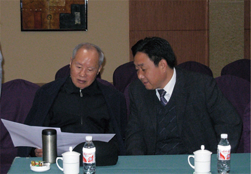 2007年11月16日，濟南軍區(qū)原政委宋清渭了解集團發(fā)展情況